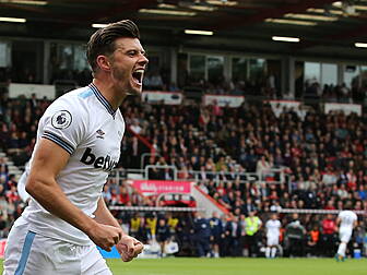 Aaron Cresswell commits his fu...